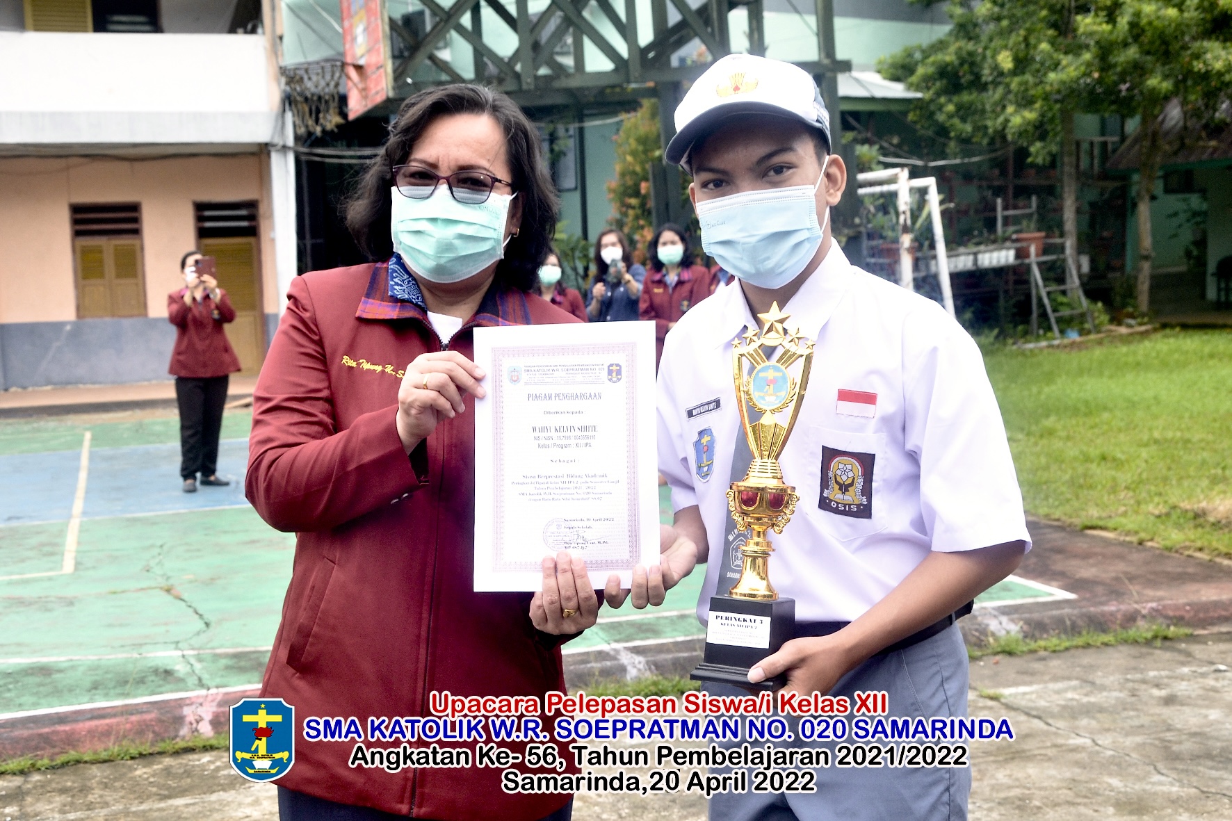 High School - Samarinda